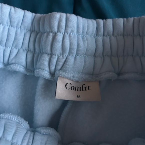 Comfort Hoodie and Shorts - Picture 5 of 7